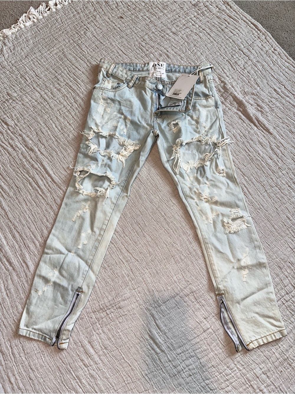 One Teaspoon low waist short rise distressed relaxed skinny ripped jeans size 27
